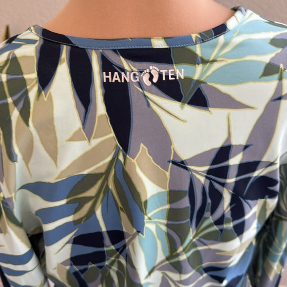 Hang Ten sun protection size L has 1 pocket - Picture 3 of 5